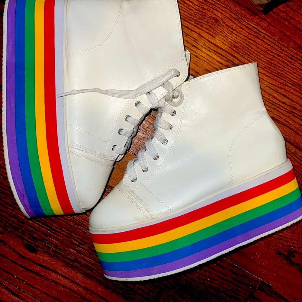 🏳️‍🌈 PRIDE platforms 🏳️‍🌈 Wmns 8🏳️‍🌈
